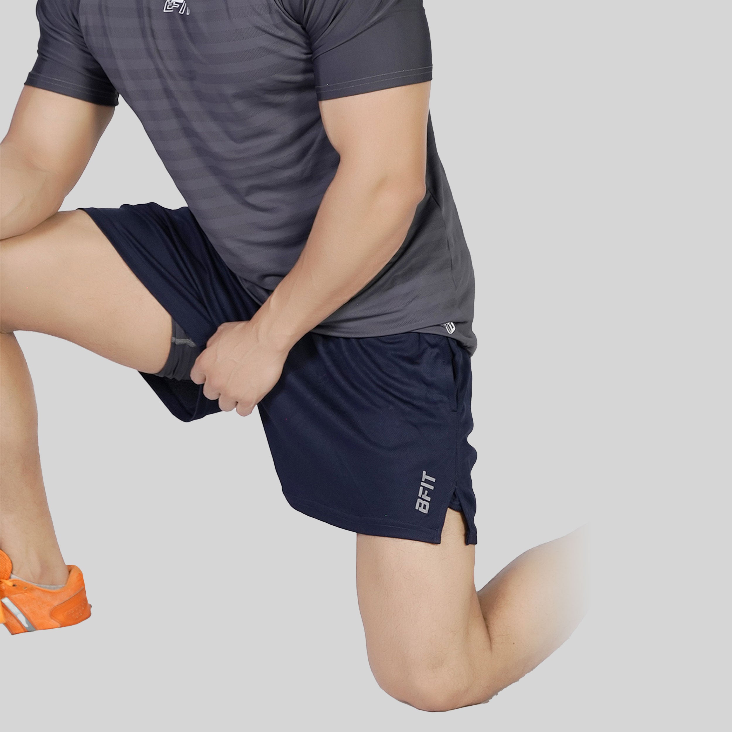 Men's Performance Tech Loose-Fit Shorts